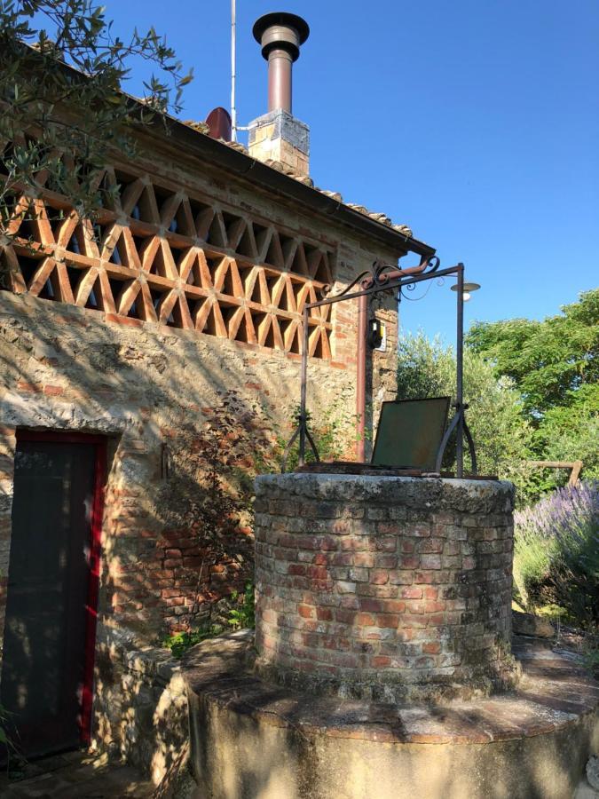 Il Capanno Villa Asciano Luaran gambar